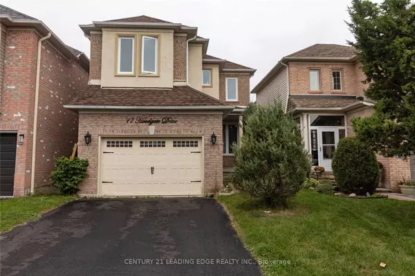 17 Hoodgate DR #Main, Whitby, ON L1R 2M8