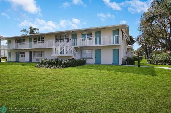 Boynton Beach, FL 33435,580 Horizons W  #101