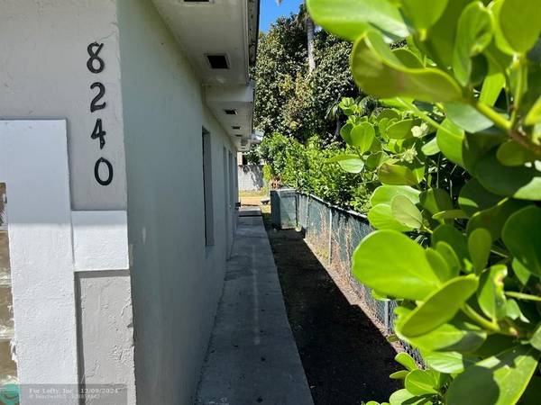 8240 NW 1st Pl  #3, Miami, FL 33150