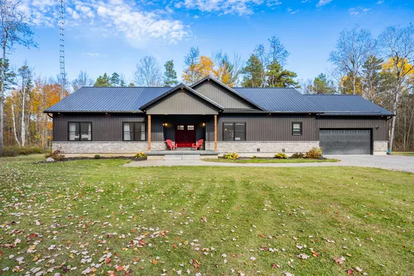 381 Clarkson RD,  Cramahe,  ON K0K 1M0