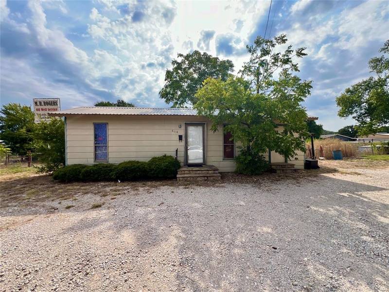 614 Loving Highway, Graham, TX 76450