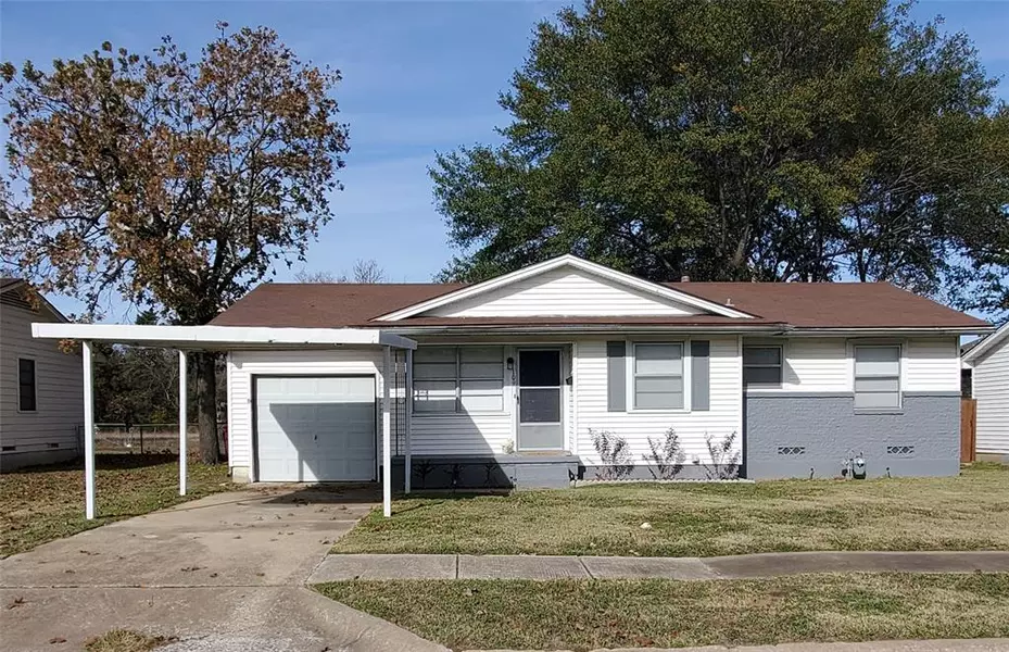 109 E Cunningham, Bonham, TX 75418