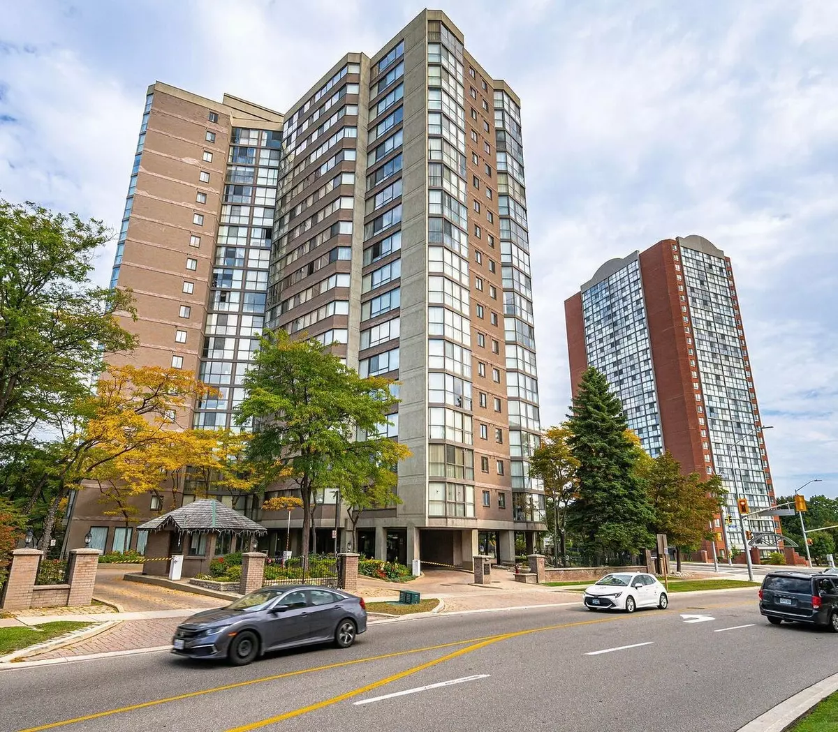 Mississauga, ON L4Z 1W3,4235 Sherwoodtowne BLVD #802