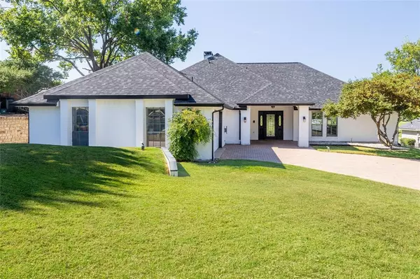 301 Hill Lane,  Trophy Club,  TX 76262