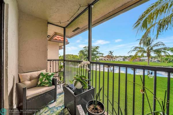 Sunrise, FL 33326,15710 E Waterside Cir  #205