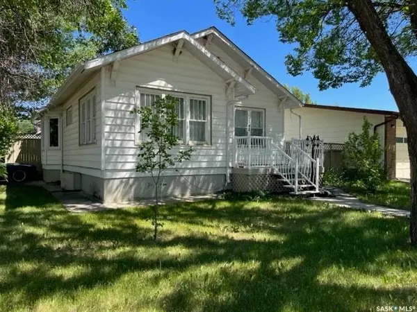 394 2nd STREET W, Shaunavon, SK S0N 2M0