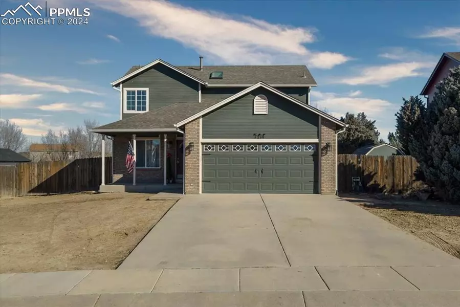 7214 Sue LN, Colorado Springs, CO 80925