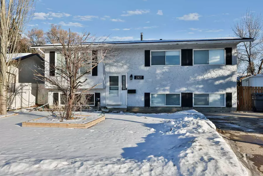 2107 11 ST, Coaldale, AB T1M 1C1