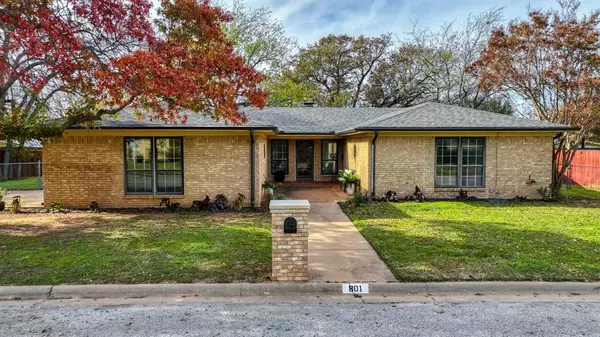 801 Hoffman Drive, Mineral Wells, TX 76067