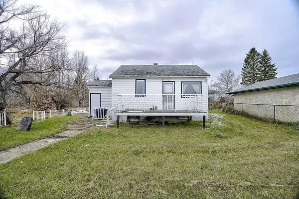 1836 21 AVE, Delburne, AB T0M 0V0