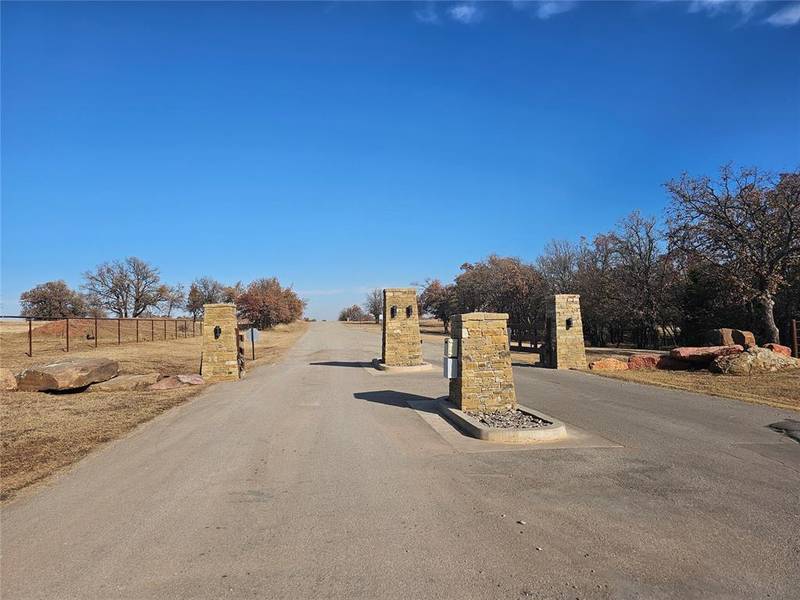 9691 Holley Oak Drive, Arcadia, OK 73007