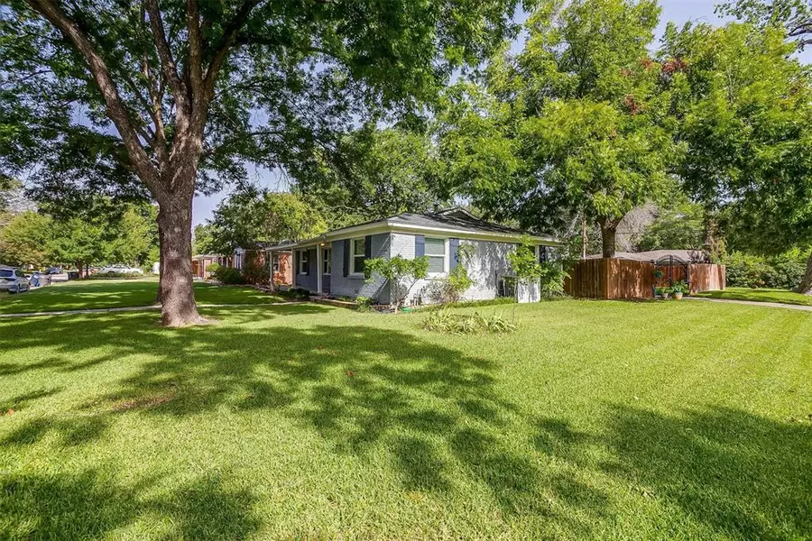 5400 Durham Avenue, Fort Worth, TX 76114