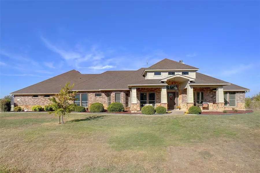 1311 Roe Helm Circle, Rhome, TX 76078