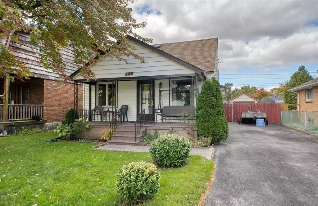 Windsor, ON N8X 3E3,610 Vanier ST E