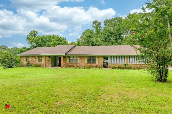 Greenwood, LA 71033,7450 Flatwood Drive