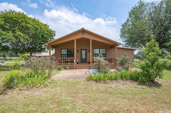 2983 FM 17, Grand Saline, TX 75140