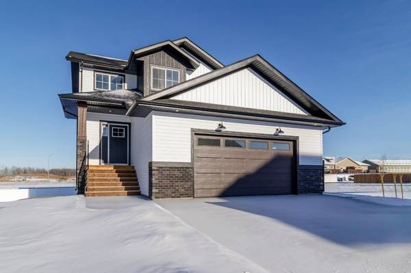 6 Aura DR, Blackfalds, AB T4M 0N3