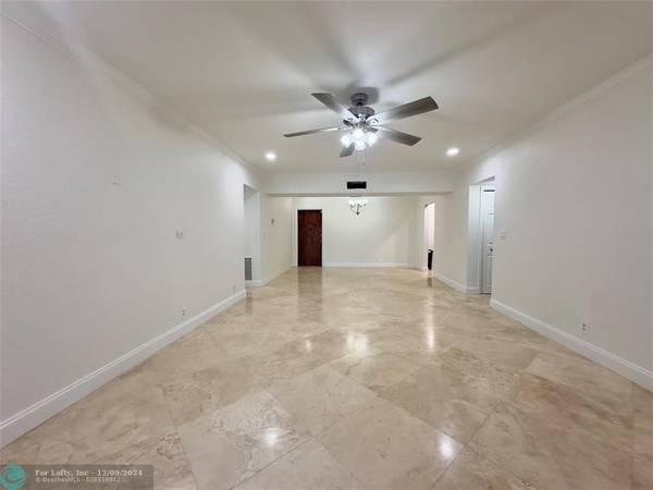 Boca Raton, FL 33486,632 NW 13th St  #36