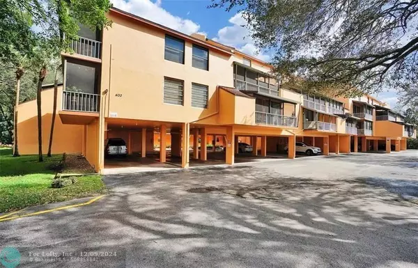 Plantation, FL 33325,430 Commodore Dr  #216