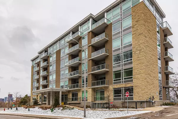 Hamilton, ON L8N 0B2,455 Charlton AVE E #206