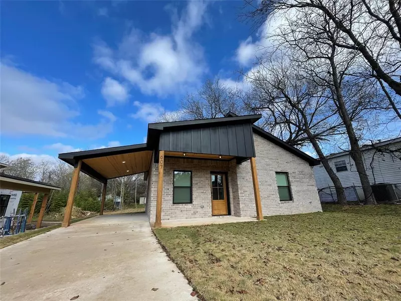 607 W Baker Street, Denison, TX 75020