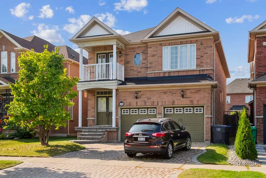 3208 Countess CRES, Mississauga, ON L5M 0E2