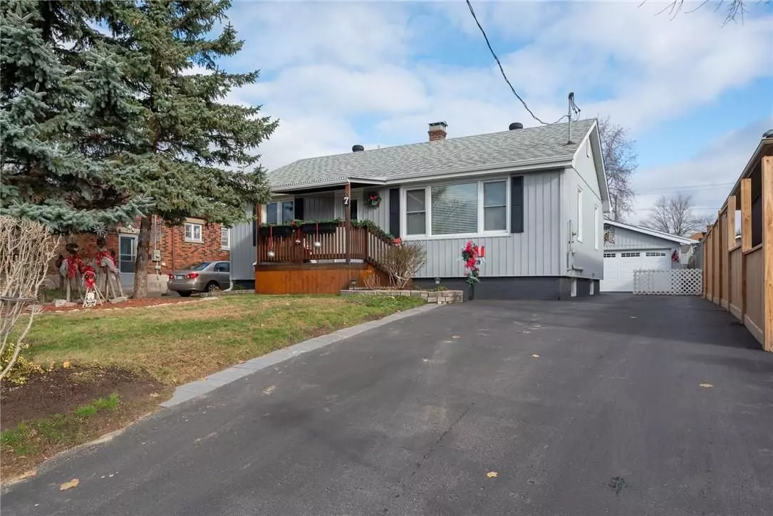 Barrie, ON L4N 3H7,7 Seaforth ST