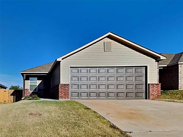 9924 Black Bear Trail, Yukon, OK 73099