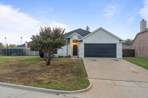 718 Crockett Drive, Mansfield, TX 76063