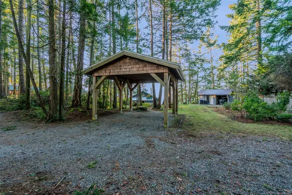 Gabriola Island, BC V0R 1X2,851 Canso Rd