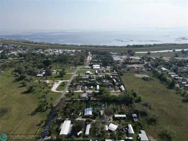 Okeechobee, FL 34974,3321 se 38th Ave