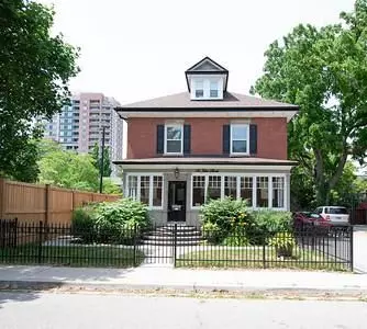 56 John ST #Main, Brampton, ON L6W 1Z3