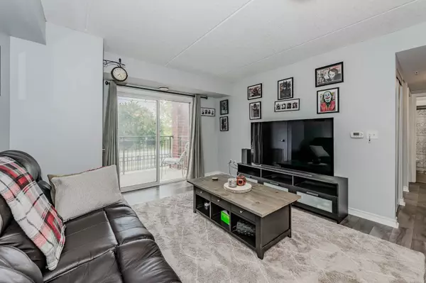 Guelph, ON N1L 0J8,60 Lynnmore ST #201