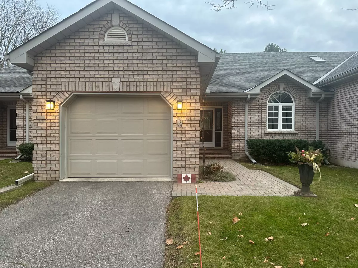 Peterborough, ON K9H 7R1,300 Franmor DR #8