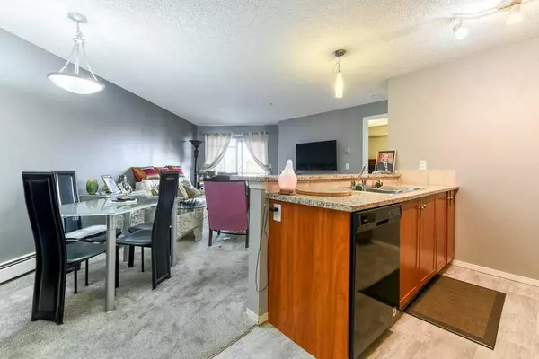 Calgary, AB T3K 0M1,60 Panatella ST NW #1211