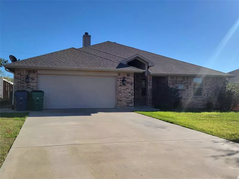 1512 Dresser Street, Graham, TX 76450