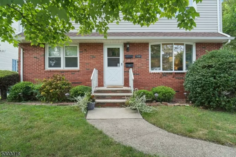 568 Broughton Ave, Bloomfield Twp., NJ 07003