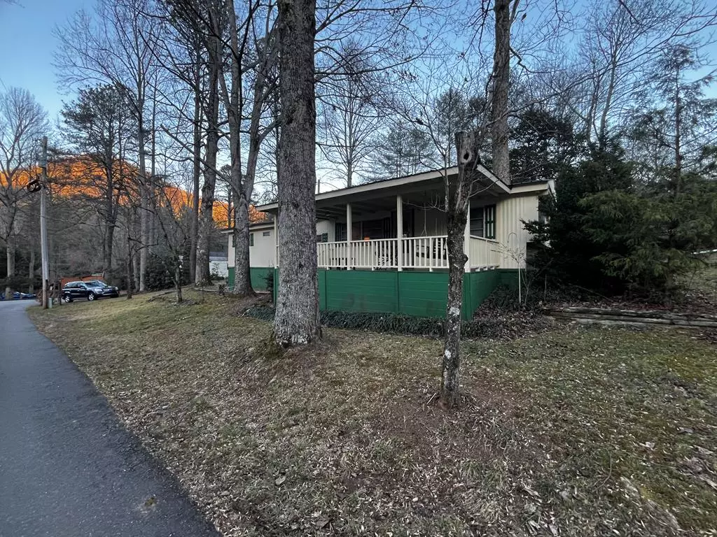 Hiawassee, GA 30546,83 Leisure Woods Lane