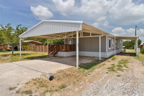 5512 Old Granbury Road, Granbury, TX 76049