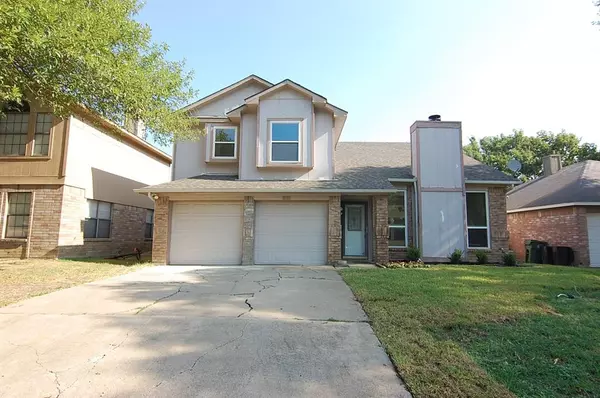 833 Wyndham Place, Arlington, TX 76017