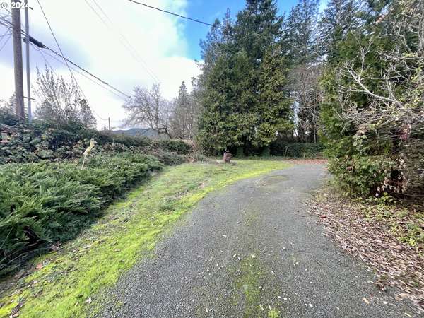 Roseburg, OR 97471,287 CROXTON LN