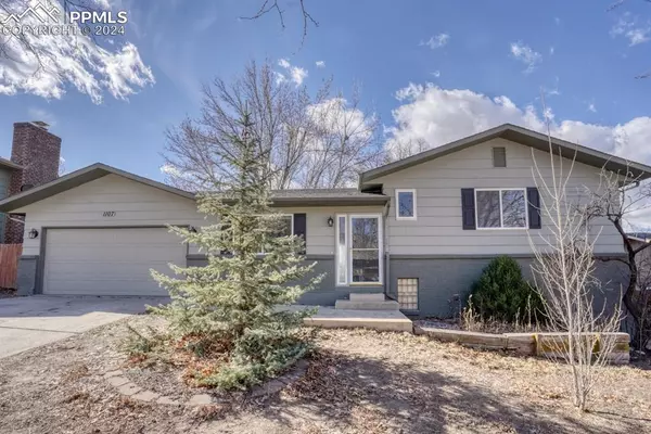 Colorado Springs, CO 80907,1107 Applewood DR