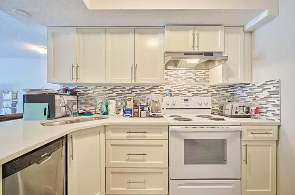 Calgary, AB T2T 3C3,1820 9 ST SW #306