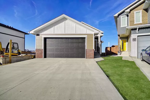 375 Skeena CRES West, Lethbridge, AB T1J 5G9