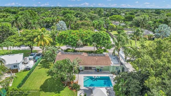 Palmetto Bay, FL 33157,8865 SW 171st St