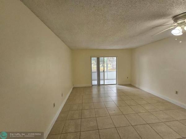 Pompano Beach, FL 33064,4334 NW 9th Ave  #9-1B