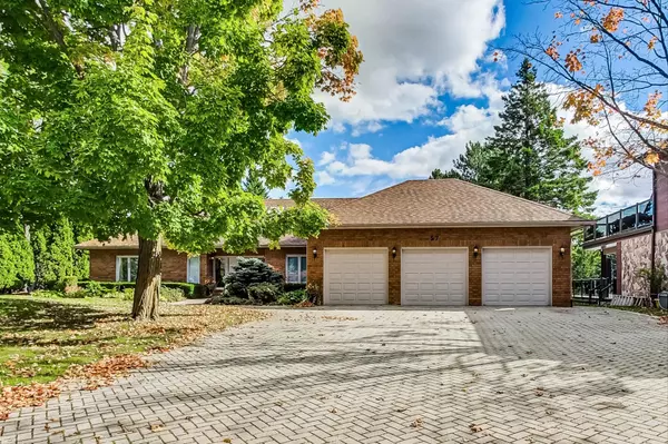 57 Carmichael CRES, King, ON L7B 1B5