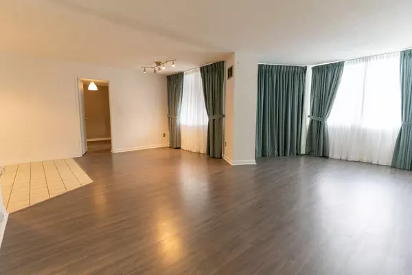 Mississauga, ON L5A 3T8,1580 Mississauga Valley BLVD #103