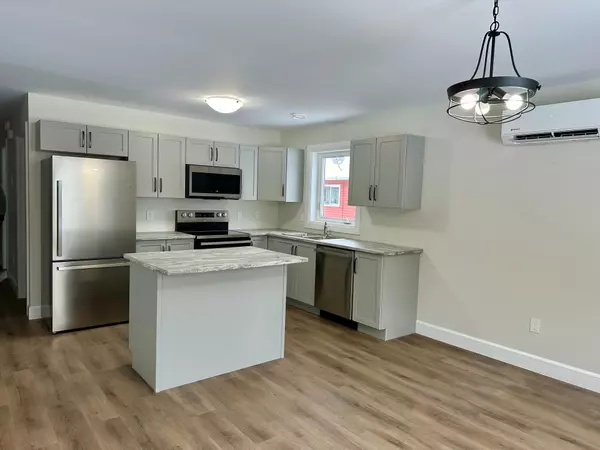 Renfrew, ON K0J 1J0,51 Sydney ST #A