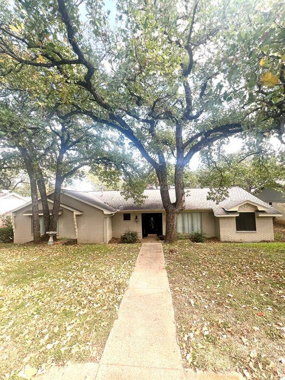 Hurst, TX 76054,2852 Winterhaven Drive